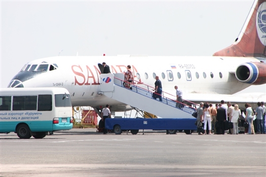 Общее число пассажиров , обслуженное аэропортом "Курумоч", увеличилось по сравнению с июнем 2010 г. на 23,8 тыс. человек
