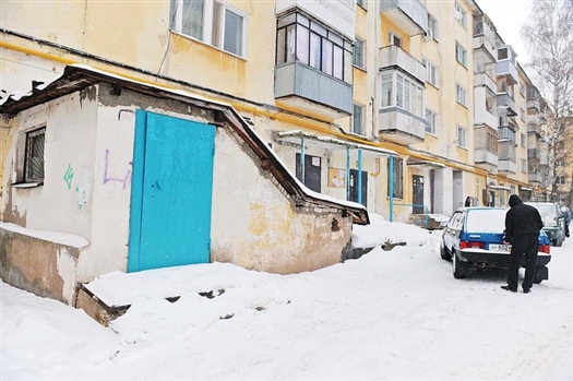 В доме на ул.Ново-Садовой, д.164а будут проданы подвальные помещения