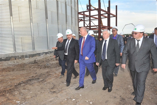 Николай Меркушкин осмотрел комбикормовый завод Сергиевской птицефабрики в Кинель-Черкасском районе