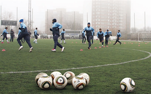 Тренировки на поле стадиона «Волга» должны помочь «Крыльям» удачно сыграть со «Спартаком».