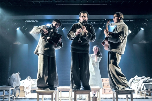 Денис Бокурадзе поставил пьесу Вампилова "Старший сын" в театре-студии "Грань"