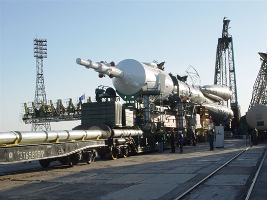 акета космического назначения "Союз-ФГ", производства самарского "ЦСКБ-Прогресс", доставит на Международную космическую станцию (МКС) пилотируемый корабль "Союз ТМА-04М" 