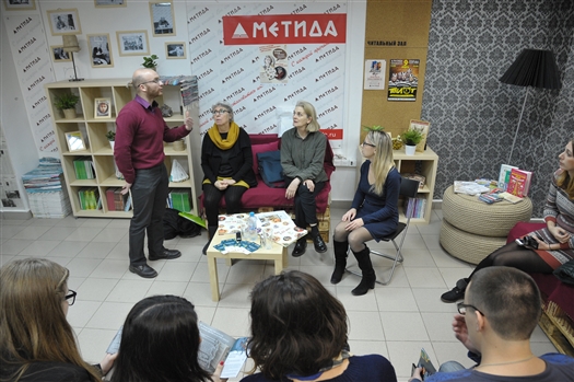 Французских писателей, прибывших в Самару с презентацией книги, больше всего удивили местные школьники 