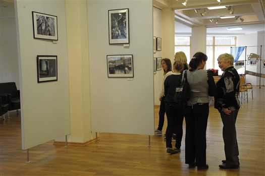 В галерее "Новое пространство" открылась выставка лучших работ победителей фотоконкурса "Юность Самары-2016"