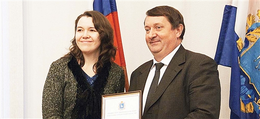 Владимир Классен тепло поздравил каждого победителя конкурса "Молодой ученый"