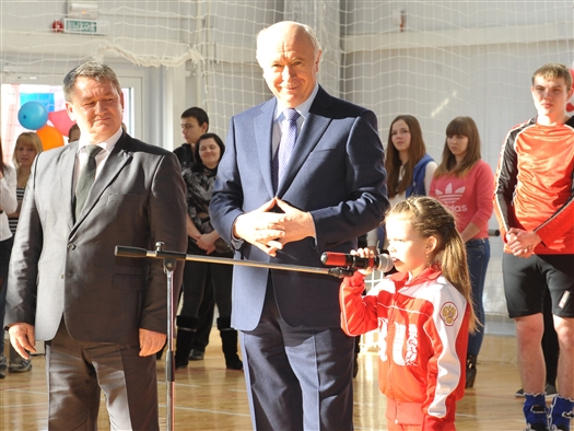 Губернатор: "Новые звезды спорта будут гордиться, что добились успехов в Домашке"