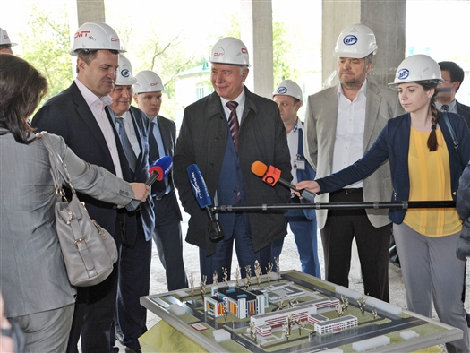 Николай Меркушкин посетил строительную площадку нового "Кардиохирургического центра"
