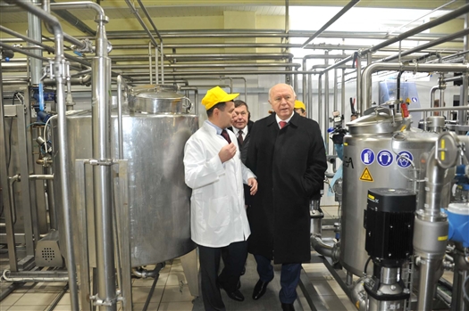 Глава региона оценил качество производства на заводе "Кошкинский"