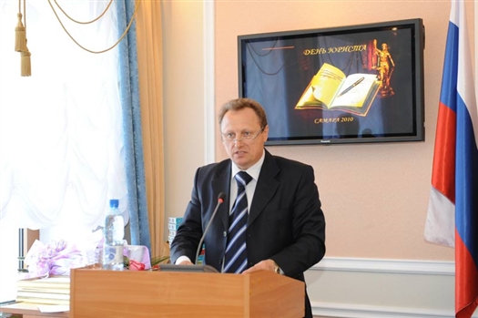 Открыл мероприятие и выступил с поздравлением от имени главы региона Владимира Артякова и правительства области вице-губернатор Алексей Бендусов.