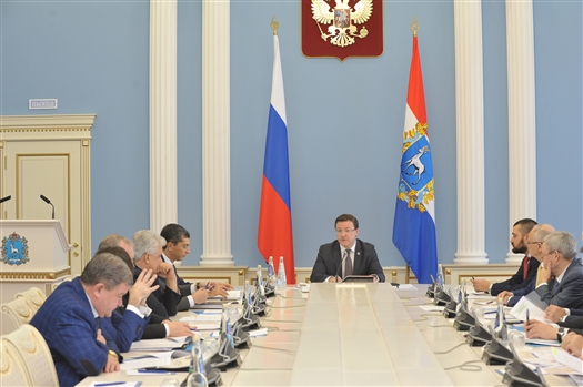 Губернатор встретился с представителями региона в российском парламенте