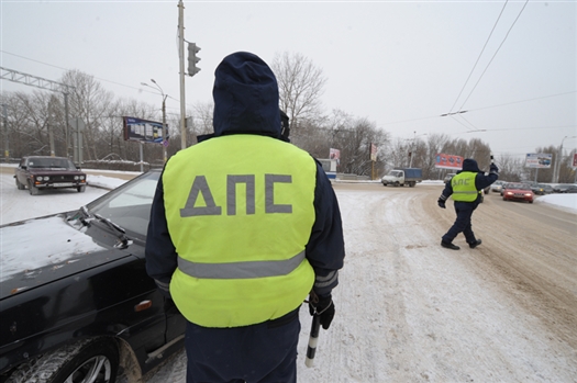 На время снегопада численность дежурных ГИБДД увеличат на четверть