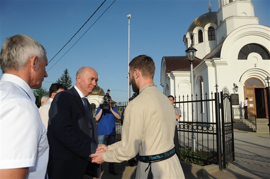 Губернатор посетил храм в селе Кротовка