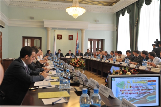 Главы регионов обсудили в Самаре развитие транспортного комплекса в ПФО