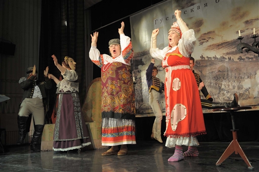  Союз театральных деятелей открыл сезон "Гусарской балландой" 