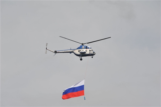 В честь Дня флага России в Самаре споет Глызин и пролетят "Русские витязи"