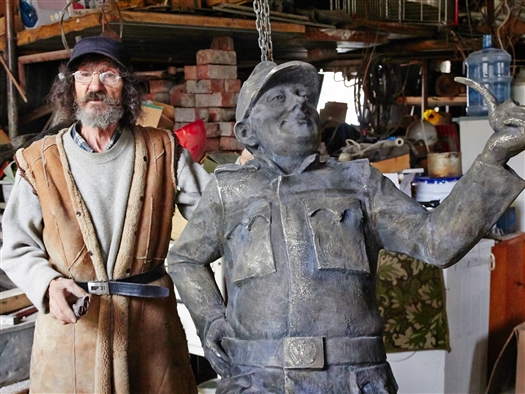 В Самару, в мастерскую скульптора Николая Куклева, 12 ноября привезли отлитую скульптуру бравого солдата Швейка