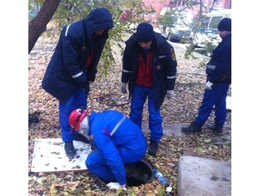 В центре Самары в канализационном колодце обнаружено тело 38-летнего мужчины