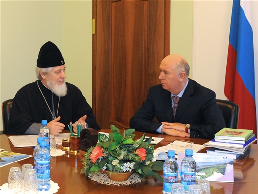 В четверг, 10 января, состоялась встреча губернатора Самарской области Николая Меркушкина с митрополитом Самарским и Сызранским Сергием