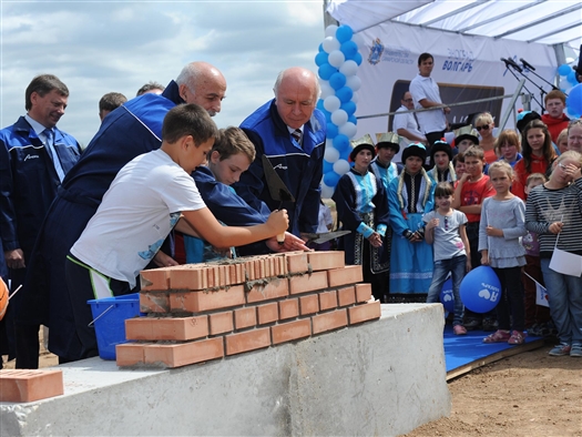 Губернатор дал старт строительству новой школы в жилом районе "Волгарь"