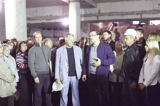 Дмитрий Азаров пообщался со строителями самарского метро.