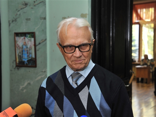 Валентин Романов отдал свой голос на выборах губернатора