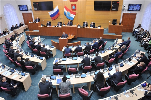 Во вторник, 12 ноября, на пленарном заседании областного парламента была поддержана законодательная инициатива по изменению федеральных законов "О санитарно-эпидемиологическом благополучии населения" и "О полиции"