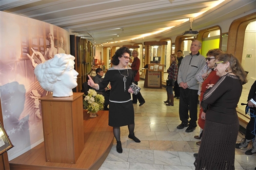 В Самарской филармонии прошла первая экскурсия по зданию