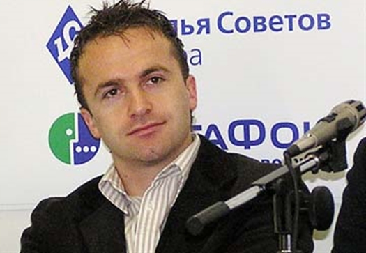 "Крылья Советов" уже в ближайшие дни могут подписать контракт с полузащитником сербского клуба "Црвена Звезда" Огненом Короманом