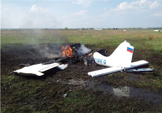 Куйбышевская транспортная прокуратура озвучила основную версию причины крушения самолета "Элитар-202" в Смышляевке вследствиe которого погибли два человека