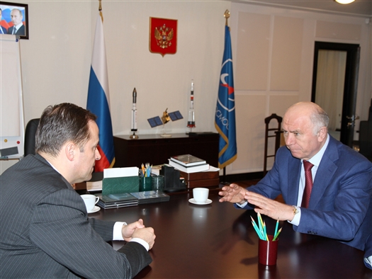 Николай Меркушкин провел рабочую встречу с главой Роскосмоса Игорем Комаровым