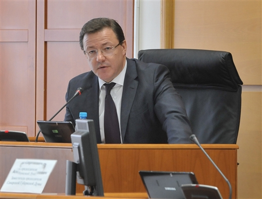 Дмитрий Азаров поздравил Геннадия Котельникова с избранием на пост председателя губернской думы