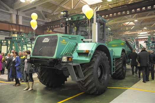 В Сызрани запущено сборочное производство трактора К 704-4Р "Станислав"