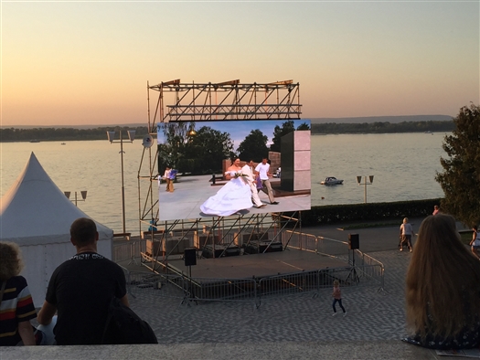На самарской набережной прошел открытый показ документальных фильмов об истории Самары