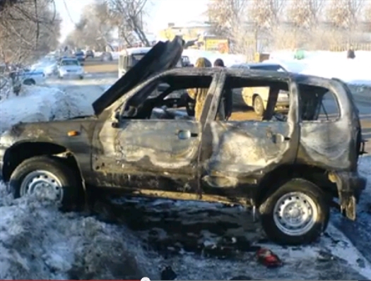 Водителя, бросившего трех пассажирок 
в горящем авто, осудили за два дня на год лишения прав
