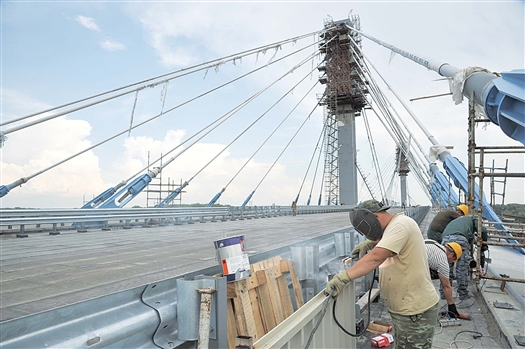 Кировский мост готов на 86%, к нему осталось подвести дороги и развязки