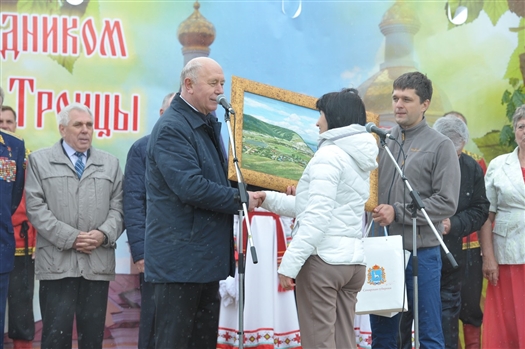 Николай Меркушкин на Троицу по традиции посетил свою малую родину