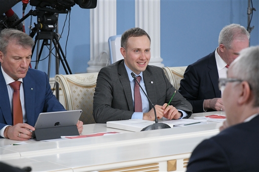 "Клуб Лидеров" представил Владимиру Путину новый проект по привлечению инвесторов в регионы
