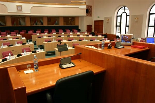 Срок действия полномочий областных парламентариев может быть сокращен