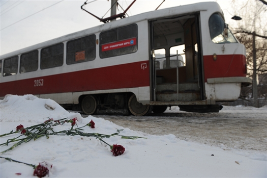 15 января Армена Саакяна ранили ножом в грудь на остановке "Постников овраг", по пути в больницу от скончался