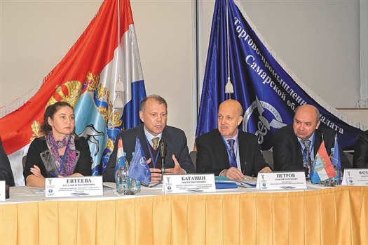 Наталья Евтеева (на фото слева) уверена, что многие предприятия Самарской области уже подготовились к вступлению в ВТО