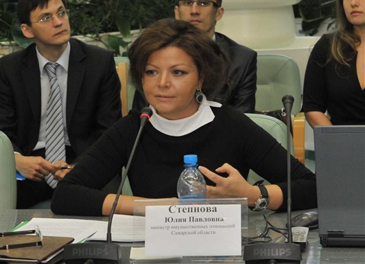 В понедельник, 26 ноября, в Самарской губернской думе министр имущественных отношений Юлия Степнова представила концепцию земельной политики до 2015 года