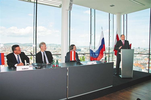 Владимир Артяков поблагодарил австрийскую сторону за высокую оценку той работы, которая была проделана деловым советом за 4 года существования
