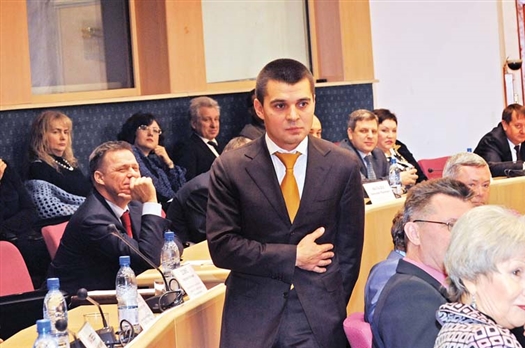 Сергей Мамедов заверил депутатов, что в своей работе он будет ориентироваться на задачи, поставленные перед ним губернской думой