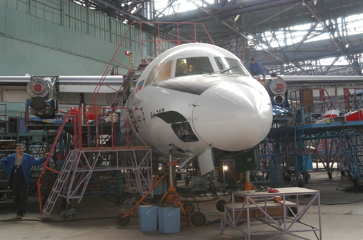 Самарский "Авиакор - авиационный завод" планирует построить в 2012 г. семь самолетов Ан-140