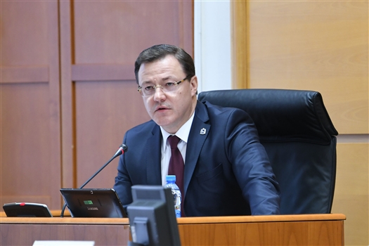 Дмитрий Азаров: "Новый председатель губернской думы должен быть консолидирующей фигурой"