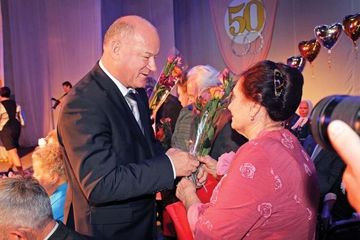 Виктор Сазонов поздравил «золотые» пары «ЦСКБ-Прогресс»