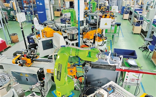 Роботы на производстве ООО "Фрост" на территории бывшего ПТО