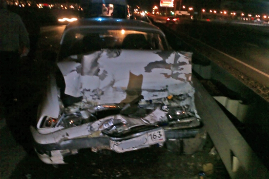 В Тольятти пассажирку одной из двух столкнувшихся машин сбила третья
