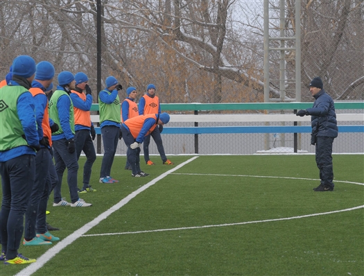 "Крылья Советов" провели первую тренировку на поле в новом году