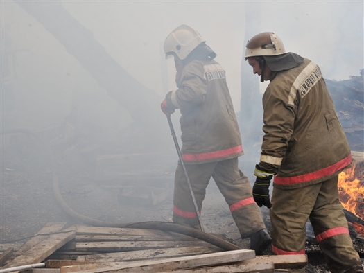 При разборе завалов на месте пожара на "Тольяттикаучуке" обнаружено тело мужчины